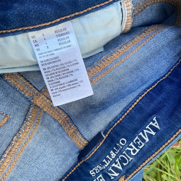 American Eagle Jeans - Picture 2 of 6